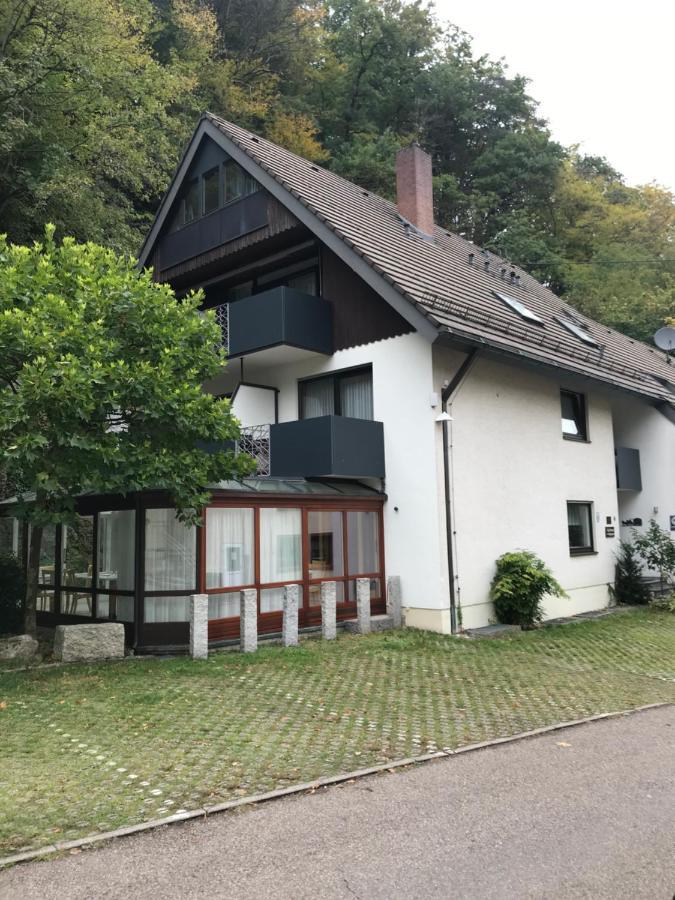 Hotel Gasthaus Zum Kreuz Fryburg Bryzgowijski Zewnętrze zdjęcie