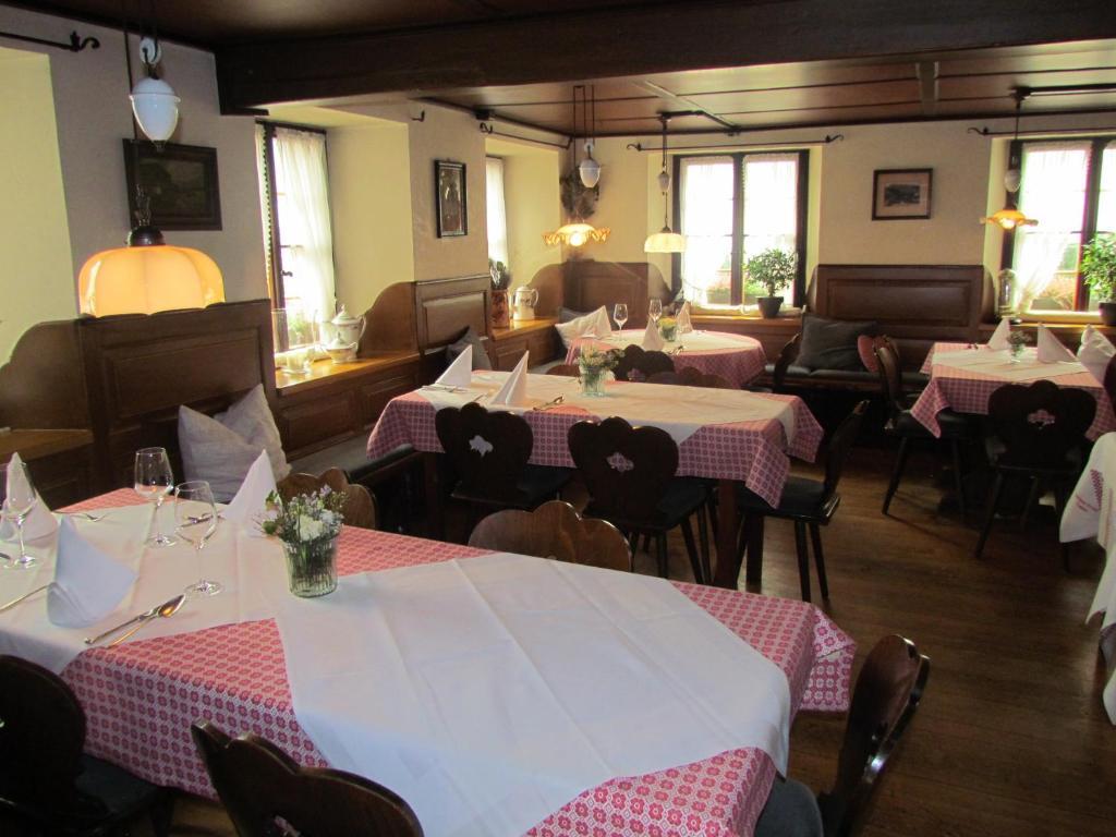 Hotel Gasthaus Zum Kreuz Fryburg Bryzgowijski Zewnętrze zdjęcie