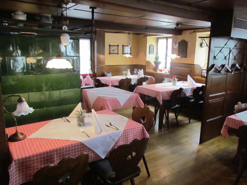 Hotel Gasthaus Zum Kreuz Fryburg Bryzgowijski Zewnętrze zdjęcie