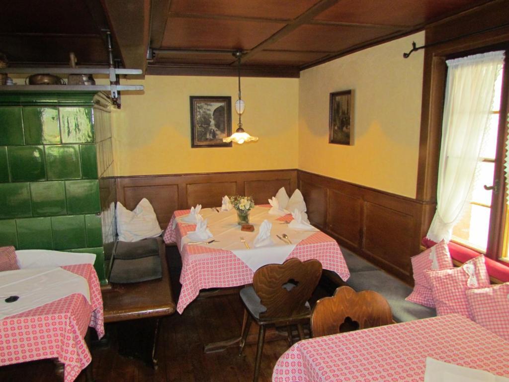 Hotel Gasthaus Zum Kreuz Fryburg Bryzgowijski Zewnętrze zdjęcie